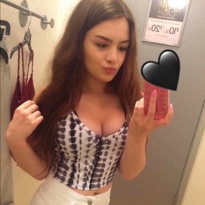 Meet your Posher, Jillian